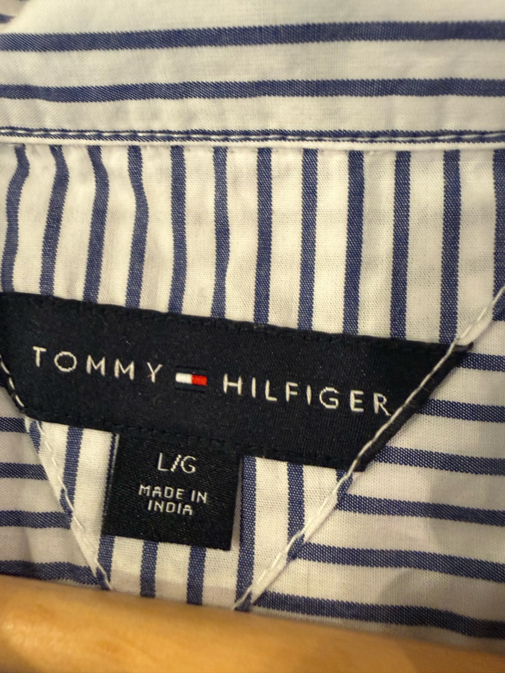 Tommy Hilfiger Blue & White Striped Roll Tab Sleeve Popover Shirt Large L - Picture 2 of 5